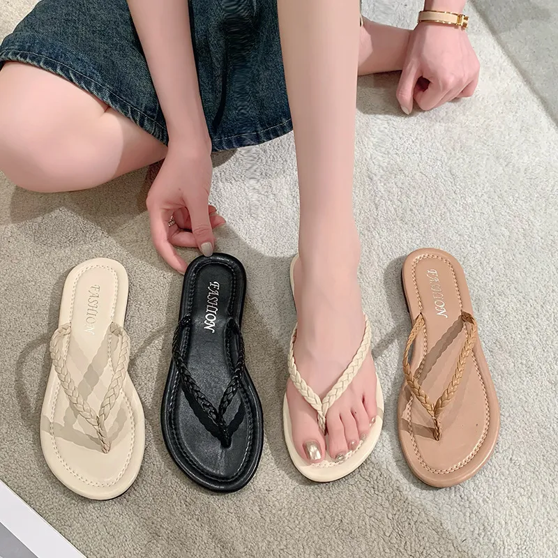 Plus Size Women Round-Toe Woven Strap Lightweight Casual Flip-Flops Sandals