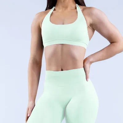 Women Seamless Sports Bra Halter-Neck Full Cup Nylon