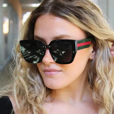 Women Fashion Retro Polygon Stripe Large Frame Sunglasses