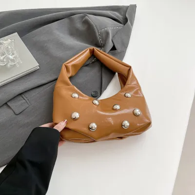 Women Fashion Solid Color Rivet Handbag