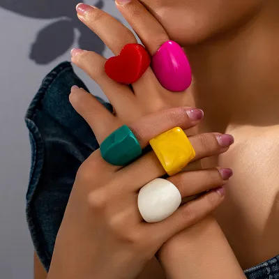 Women Fashion Solid Color Vacation Resin Geometric Love Rings 5 Pieces Set