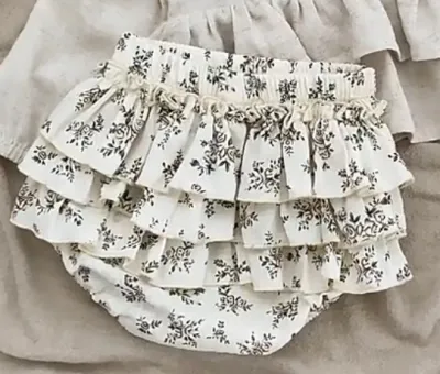 Summer Baby Girl Lace Tiny Flower Culottes Ruffled Cotton Shorts