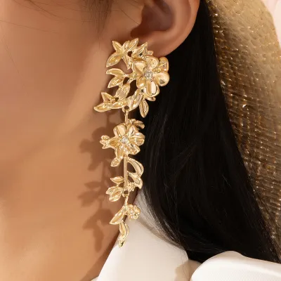 Fashion Exaggerated Floral Alloy Natural Style Earrings