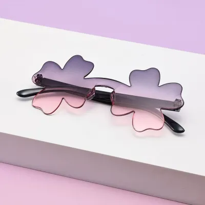 Children's Fashion Gradient Four-Leaf Clover Kids Sunglasses Original Design PC Special-Shaped Mirror