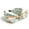 #18 Olive Cashew Bow