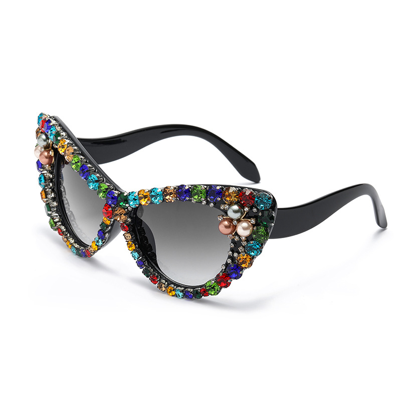 Wholesale Women Fashion Rhinestone Cat'S Eye Sunglasses