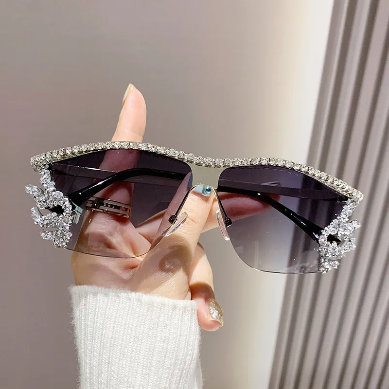Fashion Irregular Metal Rhinestone Rimless Sunglasses