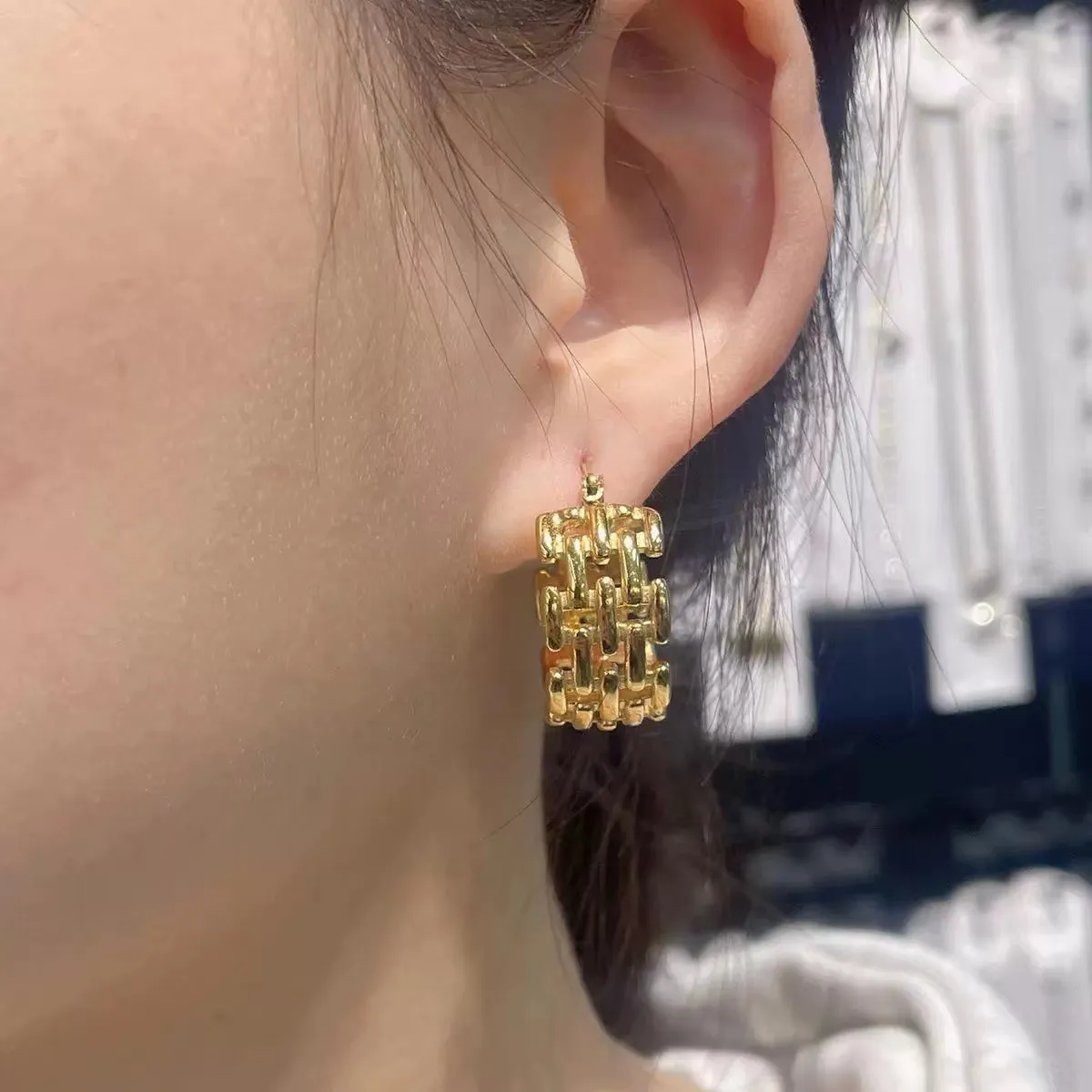 Women Fashion Twist Chain Braided Circle Earrings