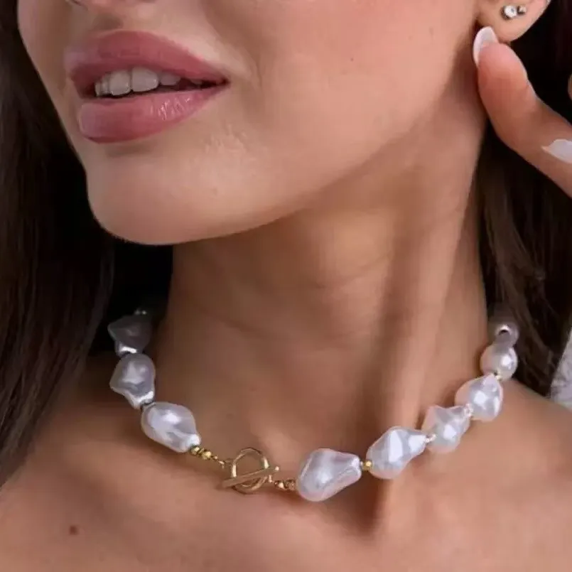 Women Fashion Elegant Special-Shaped Imitation Pearl Necklace