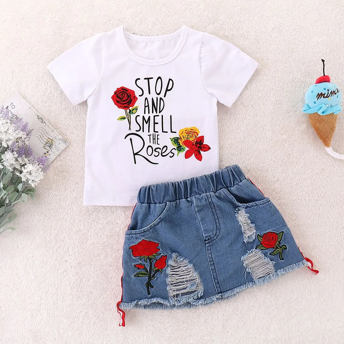 Girl's Fashion Casual Floral Printed Short-Sleeve T-Shirt Ripped Denim Skirt Two-Piece Set