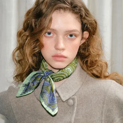 Women Fashion Printed Square Silk Scarf