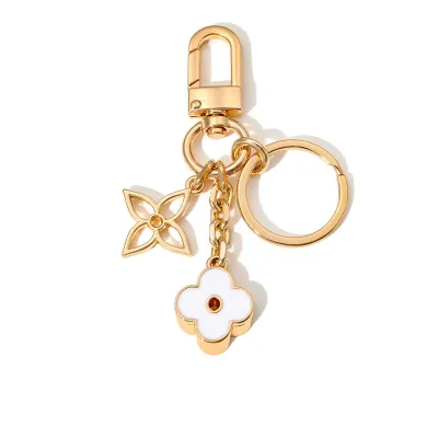 Women Fashion Four Leaf Clover Alloy Metal Pendant Keychain