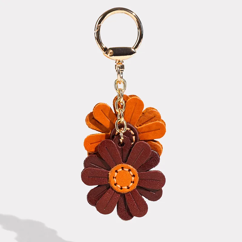 Women Fashion Genuine Leather Daisy Pendant Keychain