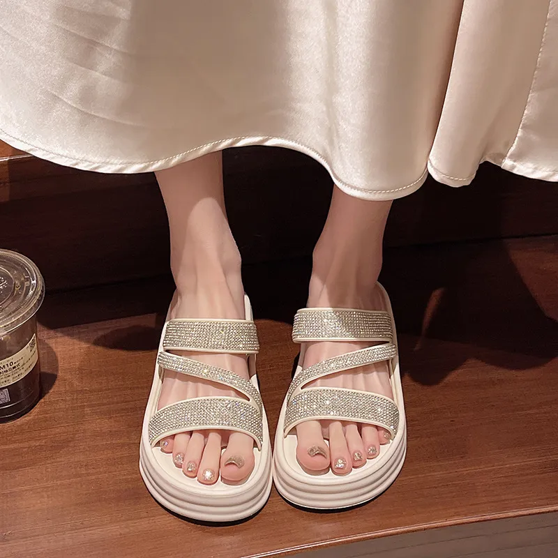 Women Fashion Casual Solid Color Rhinestone Thick Bottom Slippers