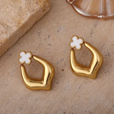 Personalized Fashion Four-Leaf Clover Titanium Steel Stud Earrings