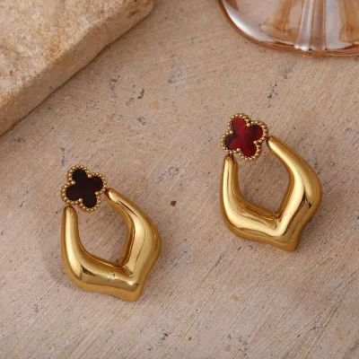 Personalized Fashion Four-Leaf Clover Titanium Steel Stud Earrings