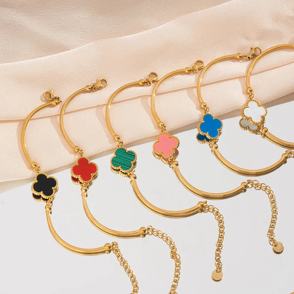 Stainless Steel Four-Leaf Clover Bracelet Women Fashion Commuter Bangle