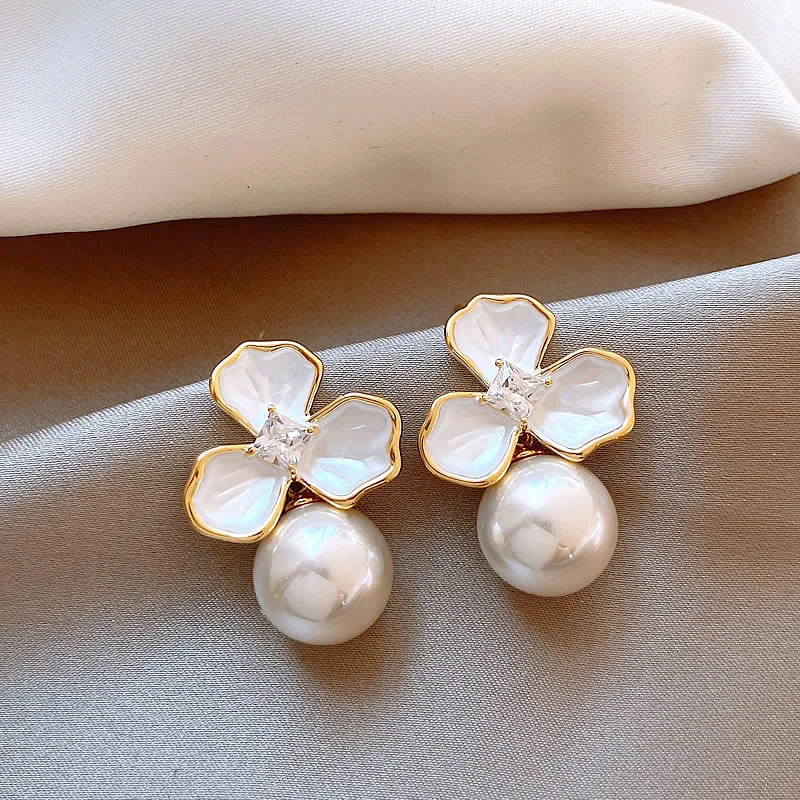 Women Fashion Elegant Rhinestone Floral Pearl Earrings