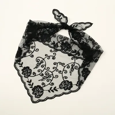 Women's Fashion Solid Color Lace Floral Triangle Scarf