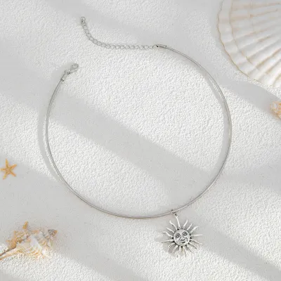 Women Fashion Simple Sun Pendant Necklace
