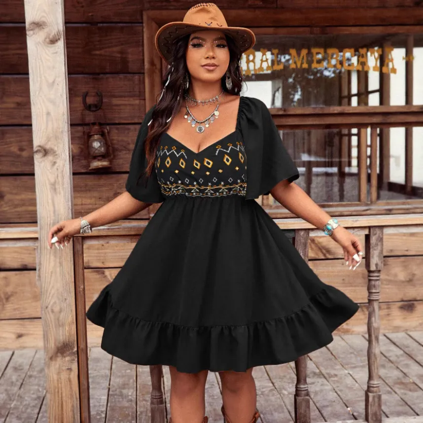 Women Casual Plus Size Embroidery V-Neck Short-Sleeve Loose Dress