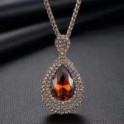Women Fashion Exaggerated Long Crystal Pendant Chain Necklace
