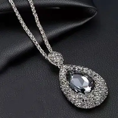 Women Fashion Exaggerated Long Crystal Pendant Chain Necklace