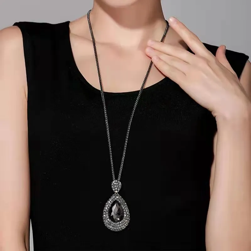 Women Fashion Exaggerated Long Crystal Pendant Chain Necklace