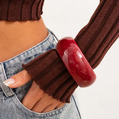 Women Fashion Exaggerated Translucent Acrylic Resin Bracelet