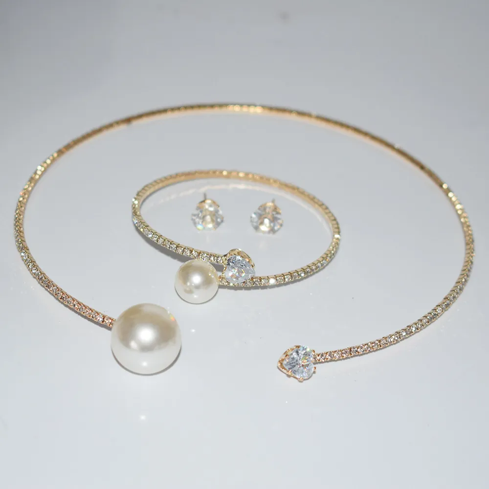 Women Fashion Simple Elegant Zircon Bracelet Earrings Necklace Three-Piece Set