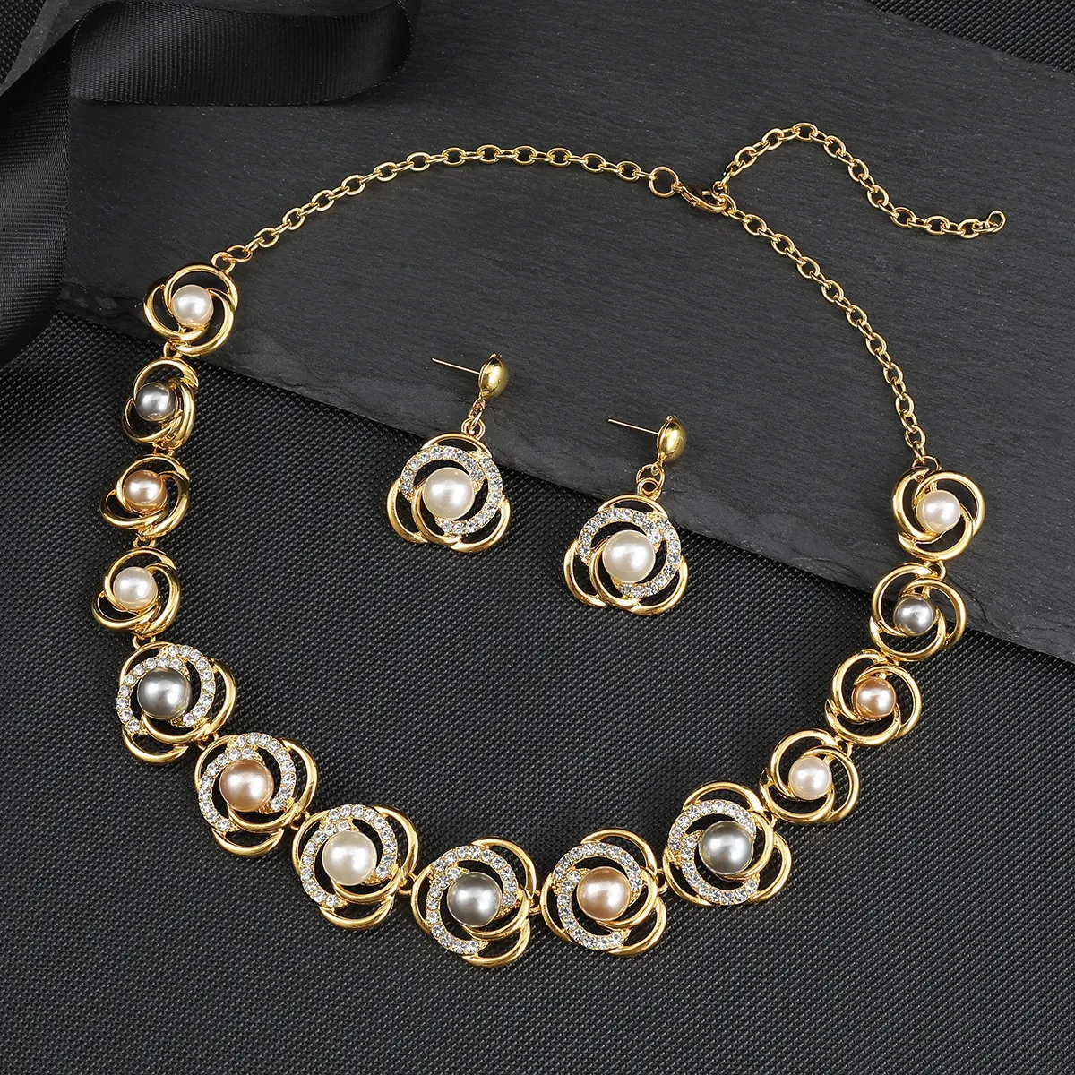 Women's Fashion Elegant Alloy Plating Pearl Zircon Earrings Necklace Set