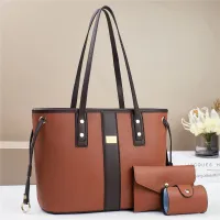 Women Retro Simple Crocodile Pattern Flip Wallet Large Capacity Square Handbag Set