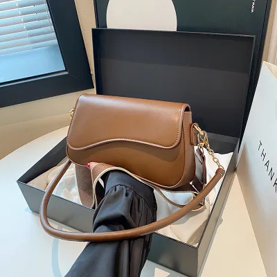 Women Vintage Square PU Leather Shoulder Bag with Adjustable Strap