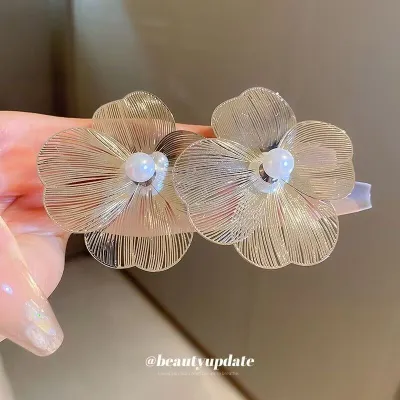 Women Fashion Simple Floral Earrings