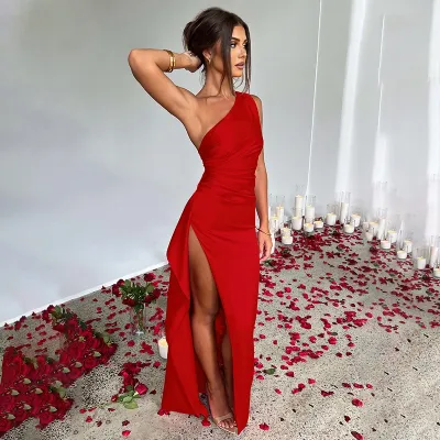 Women Fashion Sexy Solid Color Satin Slanted Shoulder Sleeveless Slim-Fit Split Maxi Dress