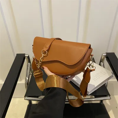 Women Fashion Urban Simplicity Underarm Saddle Bag