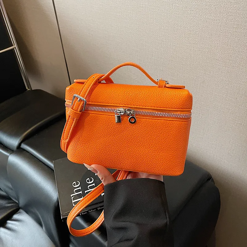 Women Solid Color Zipper Crossbody Box Bag PU