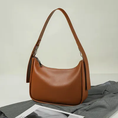 Women Soft Leather Underarm Shoulder Bag Street Trend PU Zipper 29*9*19cm