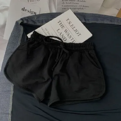 Women Simple Solid Color Loose Wide-Leg Shorts