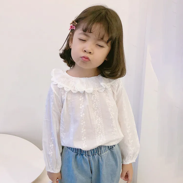 Blusa casual para niñas con cuello de encaje y manga larga, color liso