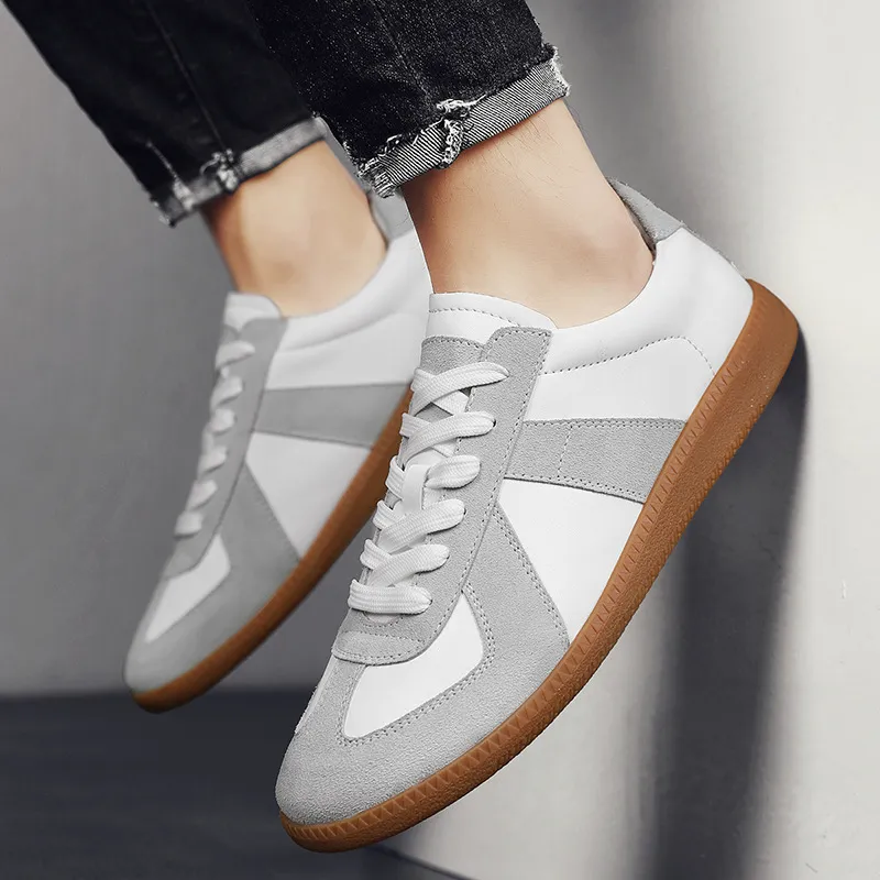 Men Fashion Casual Contrast Color Soft Sole Breathable Sneakers