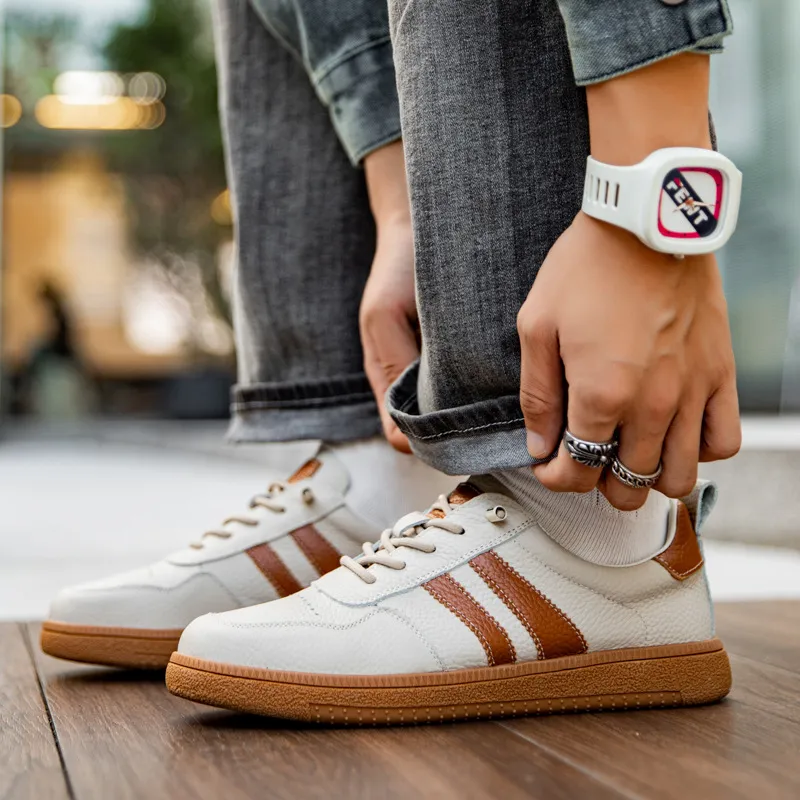 Men Fashion Casual Contrast Color Soft Sole Breathable Sneakers