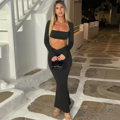 Women Fashion Square Collar Long Sleeve Top And Skirt Two-Piece Set
