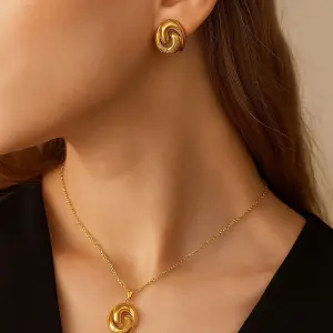 Women Fashion Simple Geometric Tai Chi Pendant Earrings Necklace Set