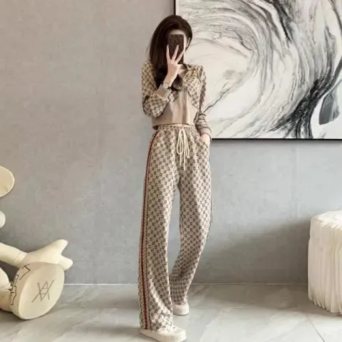 Women Fashion Athleisure Printed Long-Sleeve Hoodies Wide-Leg Drawstring Pants Two-Piece Set