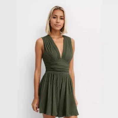 Women Fashion Sexy Solid Color Pleated V-Neck Sleeveless Rompers