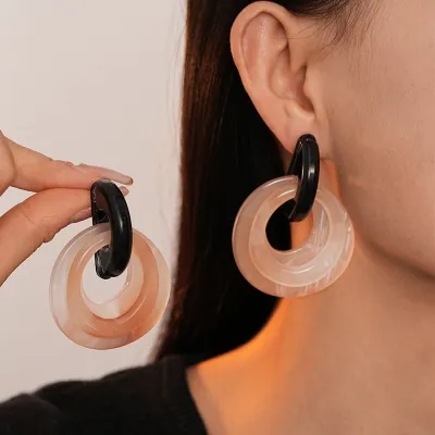 Exaggerated Resin Circle Buckle Geometric Silver Earrings