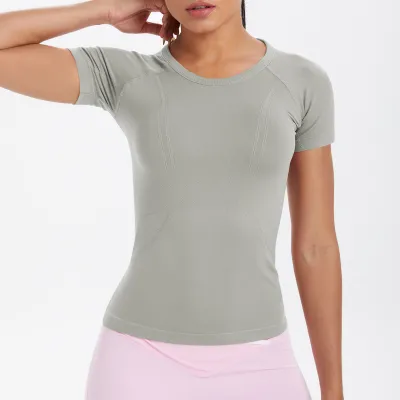 Women's Seamless Breathable Yoga T-Shirt - Solid Color Short-Sleeve Sportswear Top