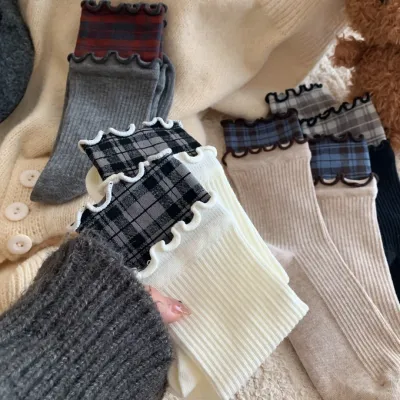 Women Fall Plaid Contrast Color Stack Socks