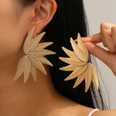Fashion Exaggerated Leaves Earrings